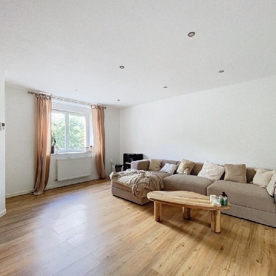  DYNAMIC IMMOBILIER : Maison / Villa | VERZE (71960) | 84 m2 | 830 &euro; 