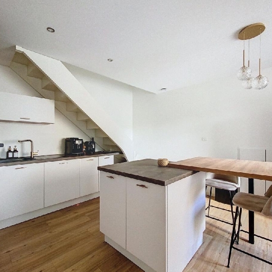  DYNAMIC IMMOBILIER : Maison / Villa | VERZE (71960) | 84 m2 | 830 &euro; 