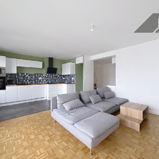  DYNAMIC IMMOBILIER : Appartement | MACON (71000) | 74 m2 | 850 € 