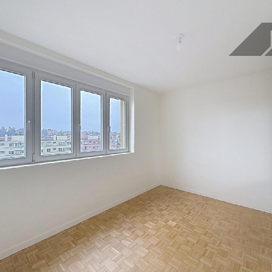 DYNAMIC IMMOBILIER : Appartement | MACON (71000) | 74 m2 | 850 € 