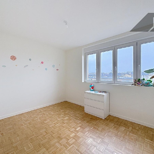  DYNAMIC IMMOBILIER : Appartement | MACON (71000) | 74 m2 | 850 € 