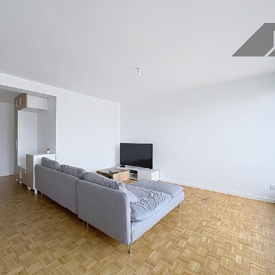  DYNAMIC IMMOBILIER : Appartement | MACON (71000) | 74 m2 | 850 € 