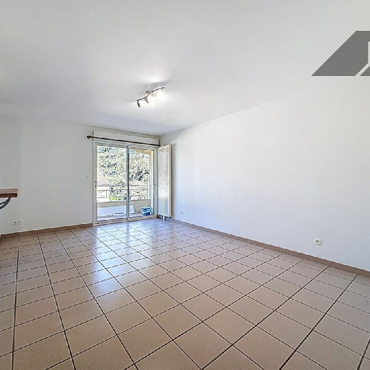  DYNAMIC IMMOBILIER : Appartement | CLUNY (71250) | 58 m2 | 735 € 