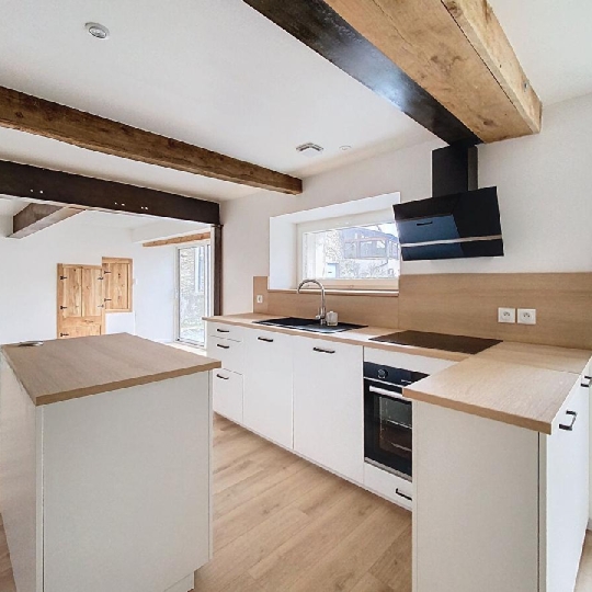  DYNAMIC IMMOBILIER : Maison / Villa | IGE (71960) | 66 m2 | 850 &euro; 