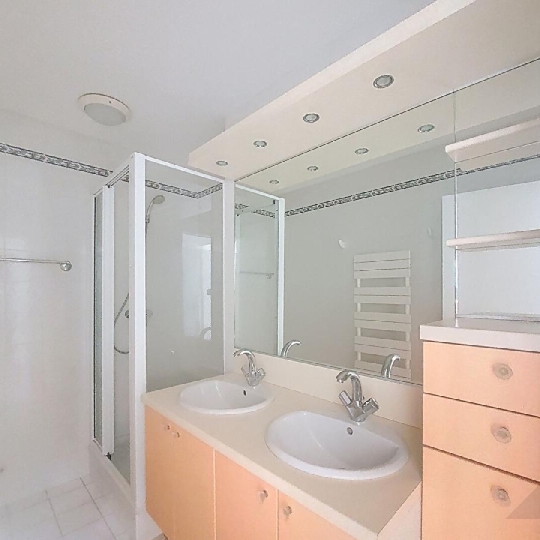  DYNAMIC IMMOBILIER : Appartement | MACON (71000) | 91 m2 | 950 € 
