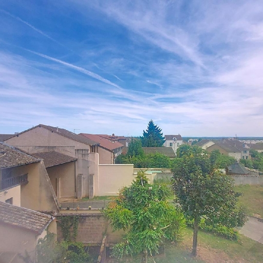  DYNAMIC IMMOBILIER : Appartement | MACON (71000) | 91 m2 | 950 € 