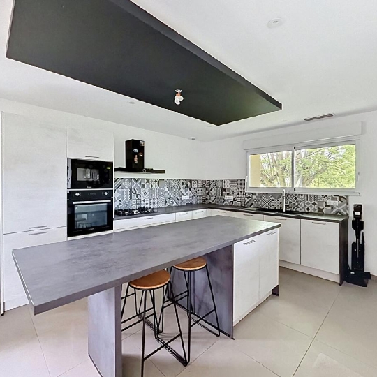  DYNAMIC IMMOBILIER : Maison / Villa | PRISSE (71960) | 136 m2 | 1 195 &euro; 