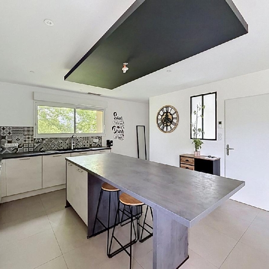  DYNAMIC IMMOBILIER : Maison / Villa | PRISSE (71960) | 136 m2 | 1 195 &euro; 
