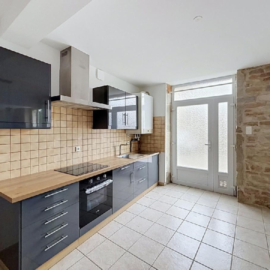  DYNAMIC IMMOBILIER : Appartement | AZE (71260) | 78 m2 | 780 &euro; 