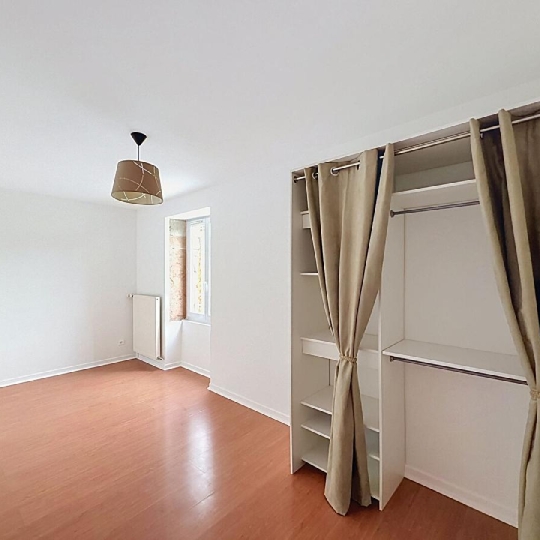  DYNAMIC IMMOBILIER : Appartement | AZE (71260) | 78 m2 | 780 &euro; 