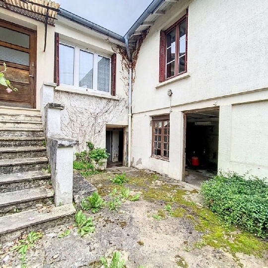  DYNAMIC IMMOBILIER : Maison / Villa | SAINT-GENGOUX-DE-SCISSE (71260) | 97 m2 | 95 000 € 