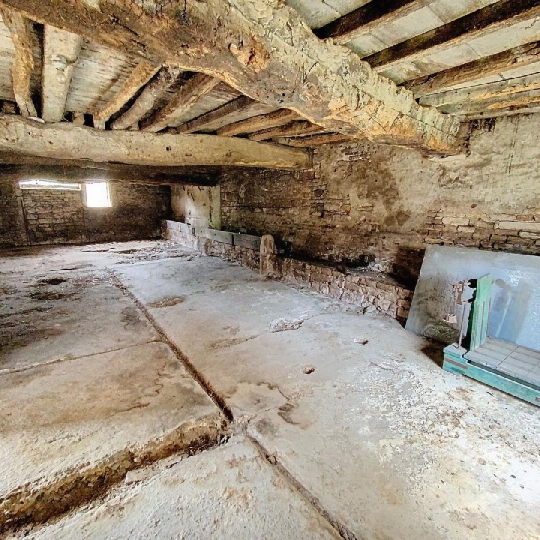  DYNAMIC IMMOBILIER : Maison / Villa | UCHIZY (71700) | 160 m2 | 80 000 € 