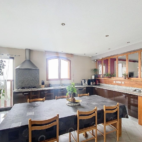  DYNAMIC IMMOBILIER : Maison / Villa | CLUNY (71250) | 170 m2 | 359 000 € 