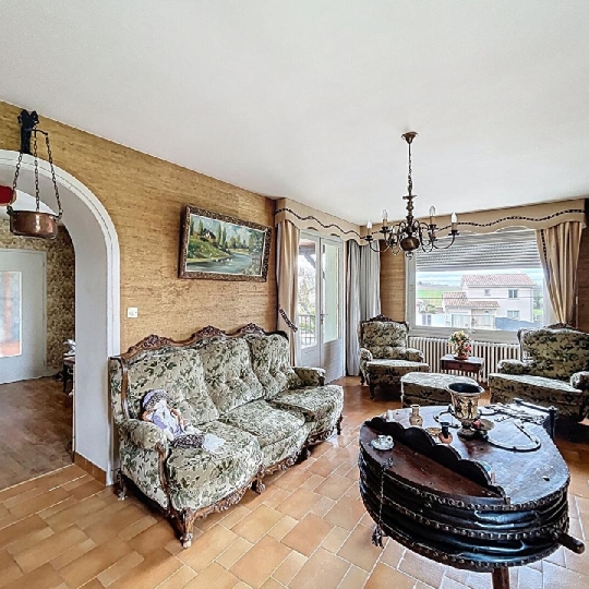  DYNAMIC IMMOBILIER : House | CHARNAY-LES-MACON (71850) | 140 m2 | 350 000 € 