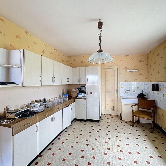  DYNAMIC IMMOBILIER : House | CHARNAY-LES-MACON (71850) | 140 m2 | 350 000 € 