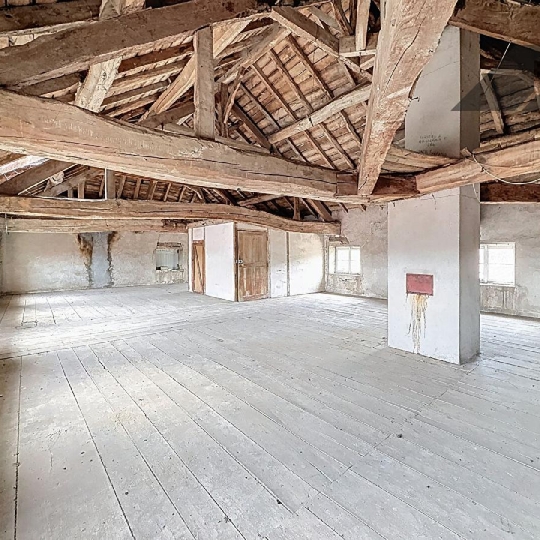  DYNAMIC IMMOBILIER : Maison / Villa | VIRE (71260) | 183 m2 | 389 000 € 