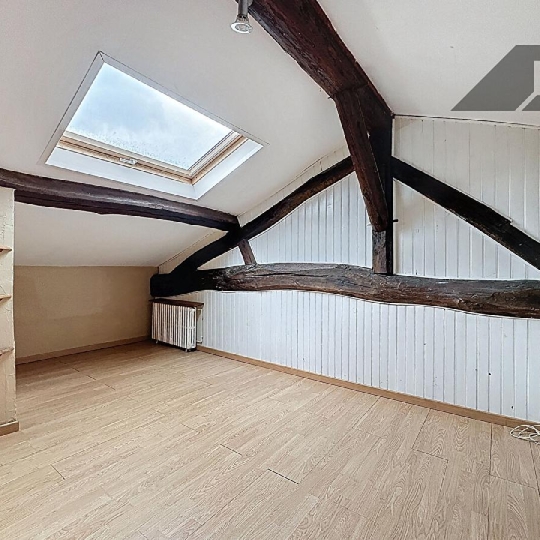  DYNAMIC IMMOBILIER : House | VERZE (71960) | 124 m2 | 229 000 € 