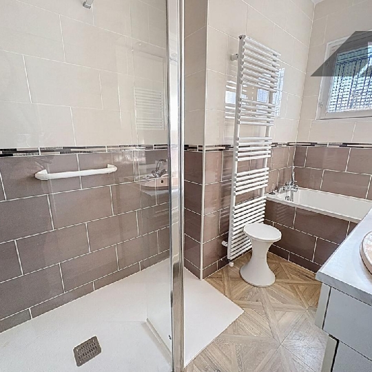  DYNAMIC IMMOBILIER : Maison / Villa | CHARNAY-LES-MACON (71850) | 159 m2 | 284 000 € 