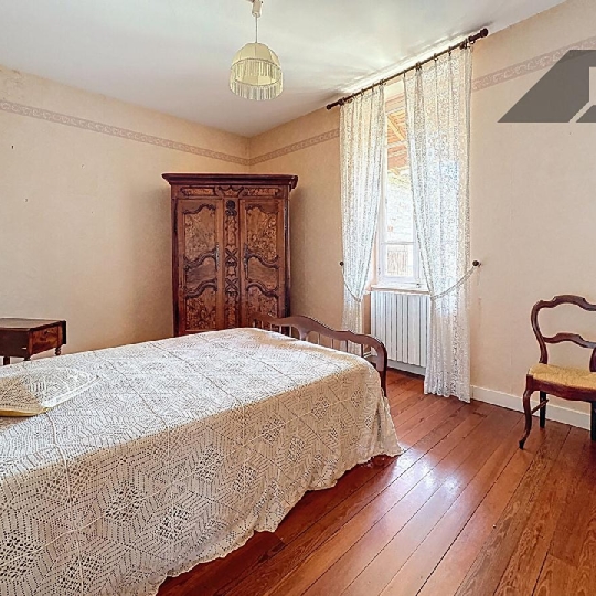  DYNAMIC IMMOBILIER : Maison / Villa | SAINT-GENGOUX-DE-SCISSE (71260) | 214 m2 | 290 000 € 