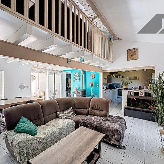  DYNAMIC IMMOBILIER : Maison / Villa | SAINT-AMOUR-BELLEVUE (71570) | 90 m2 | 240 000 € 