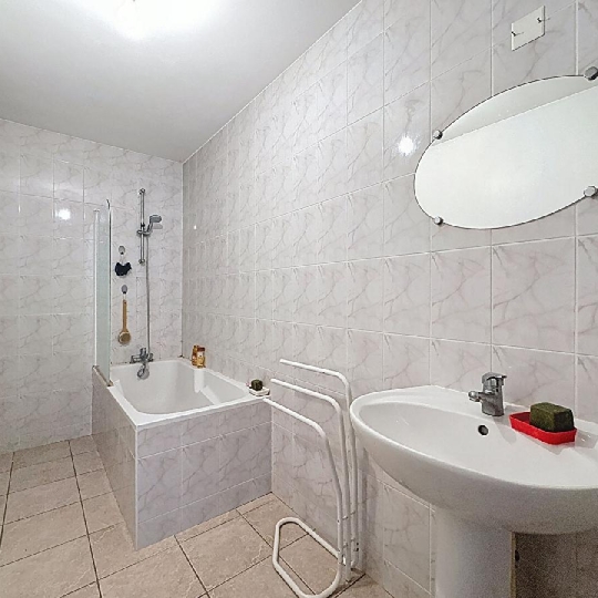  DYNAMIC IMMOBILIER : Maison / Villa | AZE (71260) | 79 m2 | 155 000 € 