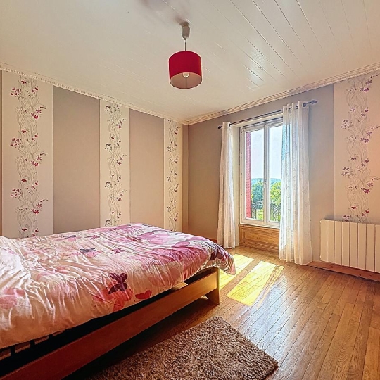  DYNAMIC IMMOBILIER : Maison / Villa | NAVOUR-SUR-GROSNE (71520) | 109 m2 | 125 000 € 