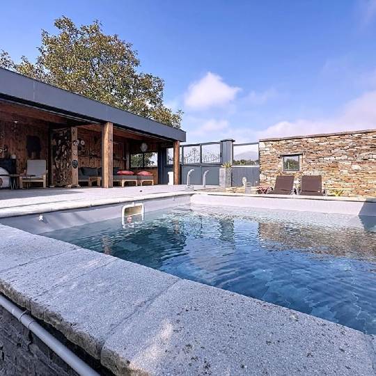  DYNAMIC IMMOBILIER : Maison / Villa | VIRE (71260) | 160 m2 | 365 000 € 