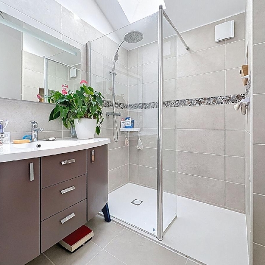  DYNAMIC IMMOBILIER : Maison / Villa | IGE (71960) | 125 m2 | 320 000 € 