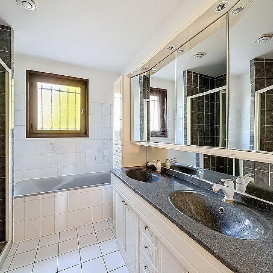  DYNAMIC IMMOBILIER : Maison / Villa | CRECHES-SUR-SAONE (71680) | 150 m2 | 289 500 &euro; 