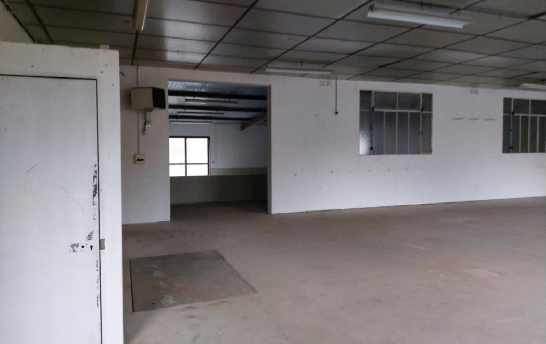 DYNAMIC IMMOBILIER : Local / Bureau | LA ROCHE-VINEUSE (71960) | 500 m2 | 1 400 € 