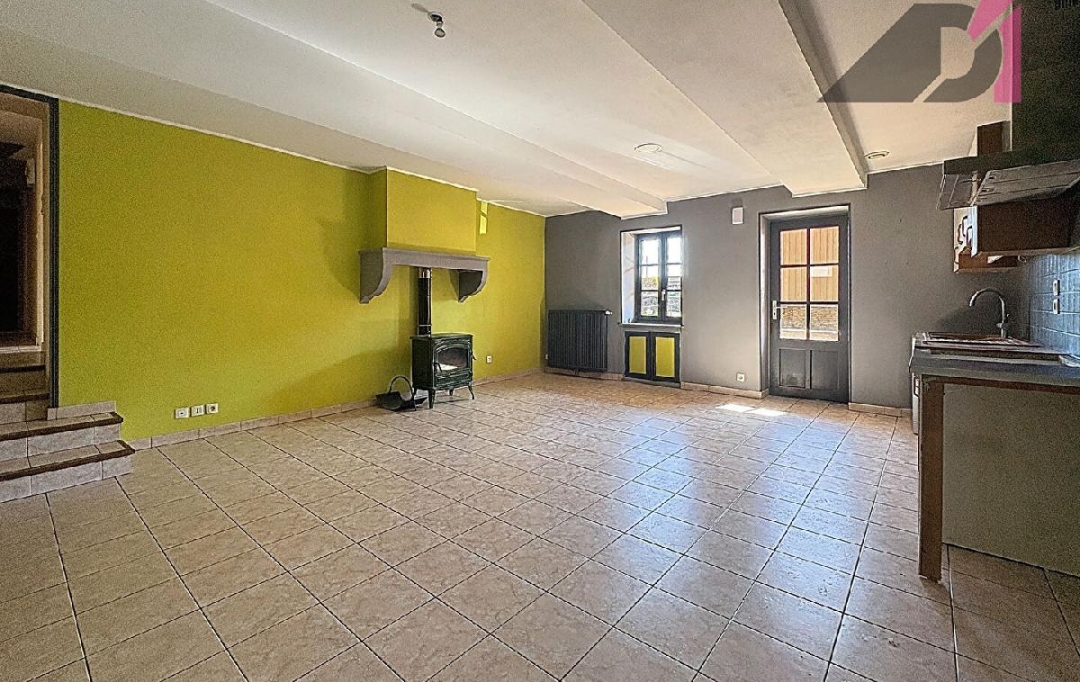 DYNAMIC IMMOBILIER : Maison / Villa | AZE (71260) | 80 m2 | 740 € 