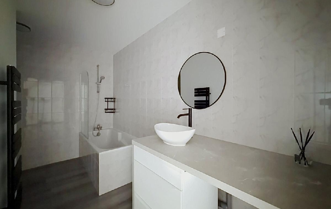 DYNAMIC IMMOBILIER : Appartement | AZE (71260) | 78 m2 | 780 &euro; 