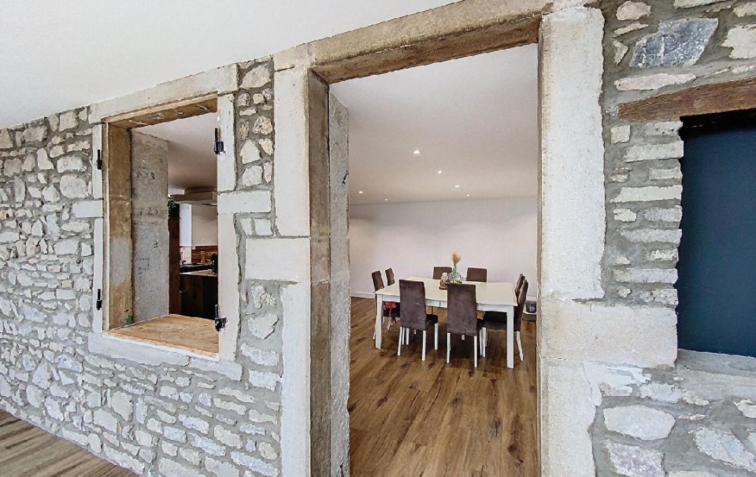 DYNAMIC IMMOBILIER : House | PIERRECLOS (71960) | 224 m2 | 339 000 € 