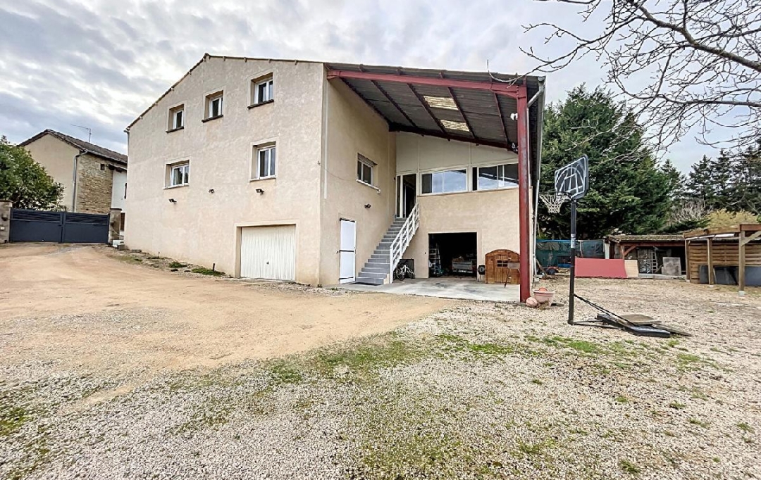 DYNAMIC IMMOBILIER : Maison / Villa | AZE (71260) | 210 m2 | 379 000 € 