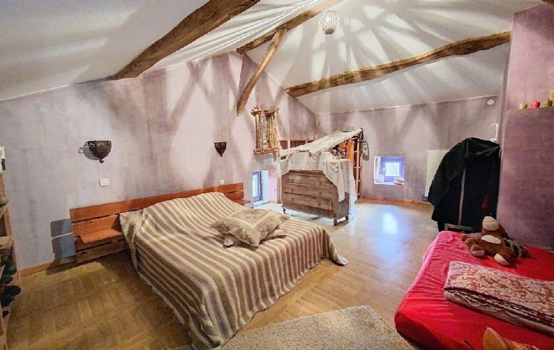 DYNAMIC IMMOBILIER : Maison / Villa | CLUNY (71250) | 137 m2 | 239 000 € 