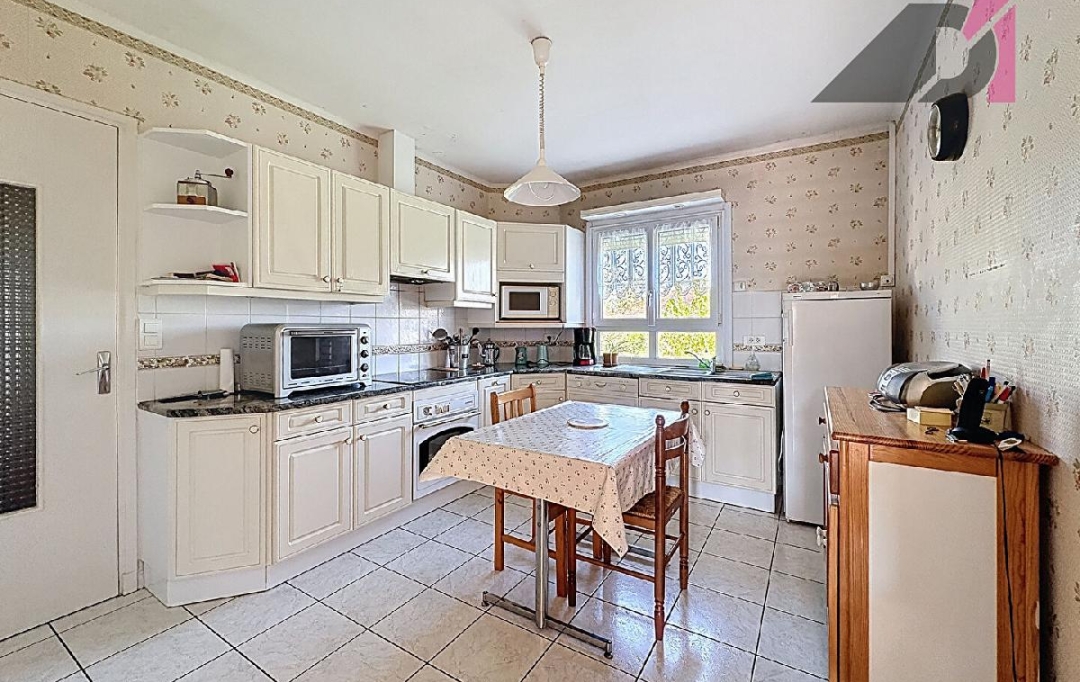 DYNAMIC IMMOBILIER : Maison / Villa | CHARNAY-LES-MACON (71850) | 159 m2 | 284 000 € 