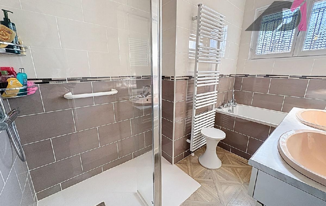 DYNAMIC IMMOBILIER : Maison / Villa | CHARNAY-LES-MACON (71850) | 159 m2 | 284 000 € 
