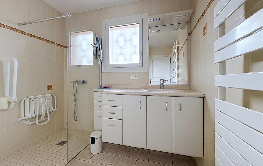 DYNAMIC IMMOBILIER : House | SENOZAN (71260) | 166 m2 | 384 800 &euro; 