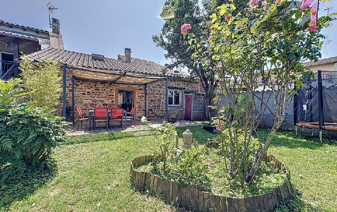 DYNAMIC IMMOBILIER : Maison / Villa | SAINT-AMOUR-BELLEVUE (71570) | 90 m2 | 240 000 € 