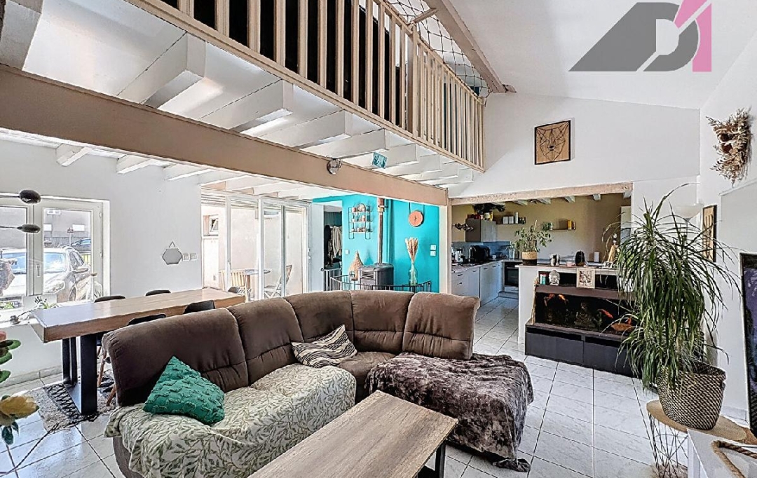 DYNAMIC IMMOBILIER : Maison / Villa | SAINT-AMOUR-BELLEVUE (71570) | 90 m2 | 240 000 € 