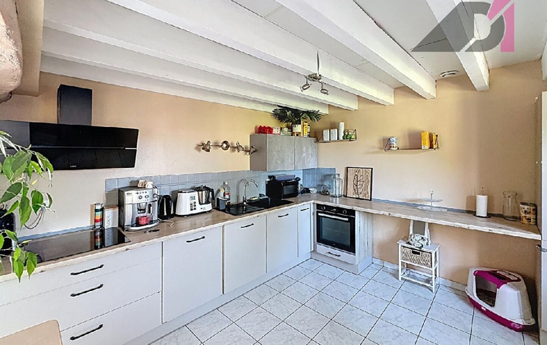 DYNAMIC IMMOBILIER : Maison / Villa | SAINT-AMOUR-BELLEVUE (71570) | 90 m2 | 240 000 € 