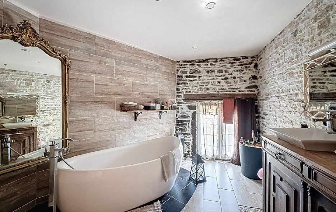 DYNAMIC IMMOBILIER : Maison / Villa | BOYER (71700) | 200 m2 | 190 000 € 