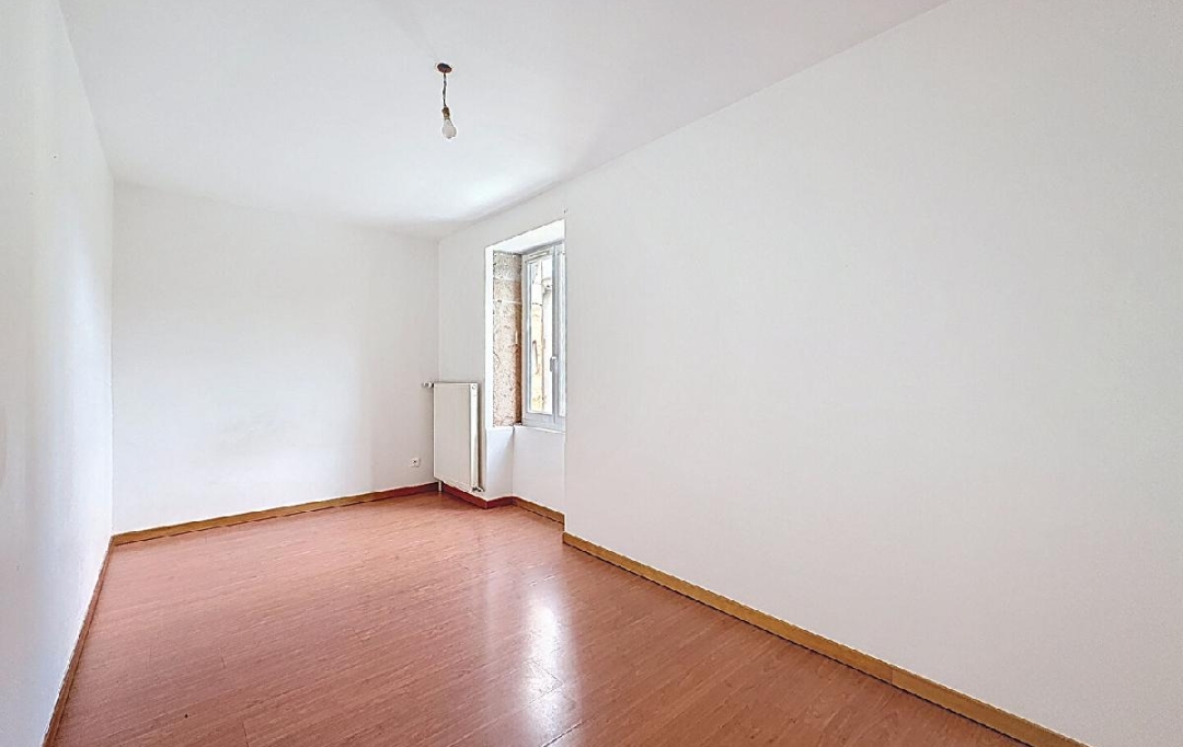DYNAMIC IMMOBILIER : Maison / Villa | AZE (71260) | 79 m2 | 155 000 € 