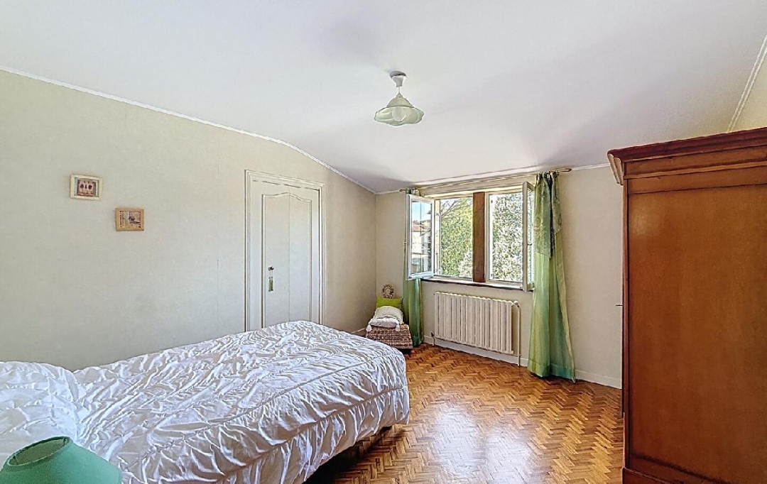 DYNAMIC IMMOBILIER : House | CLUNY (71250) | 300 m2 | 676 000 € 