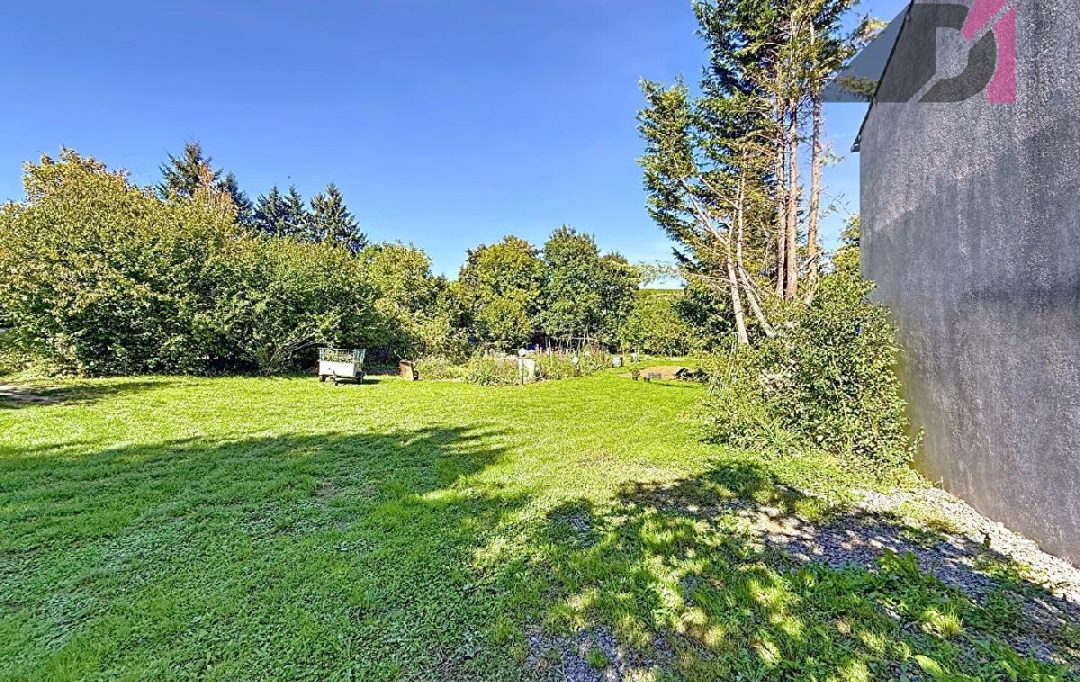 DYNAMIC IMMOBILIER : Ground | IGE (71960) | 1 500 m2 | 79 500 € 