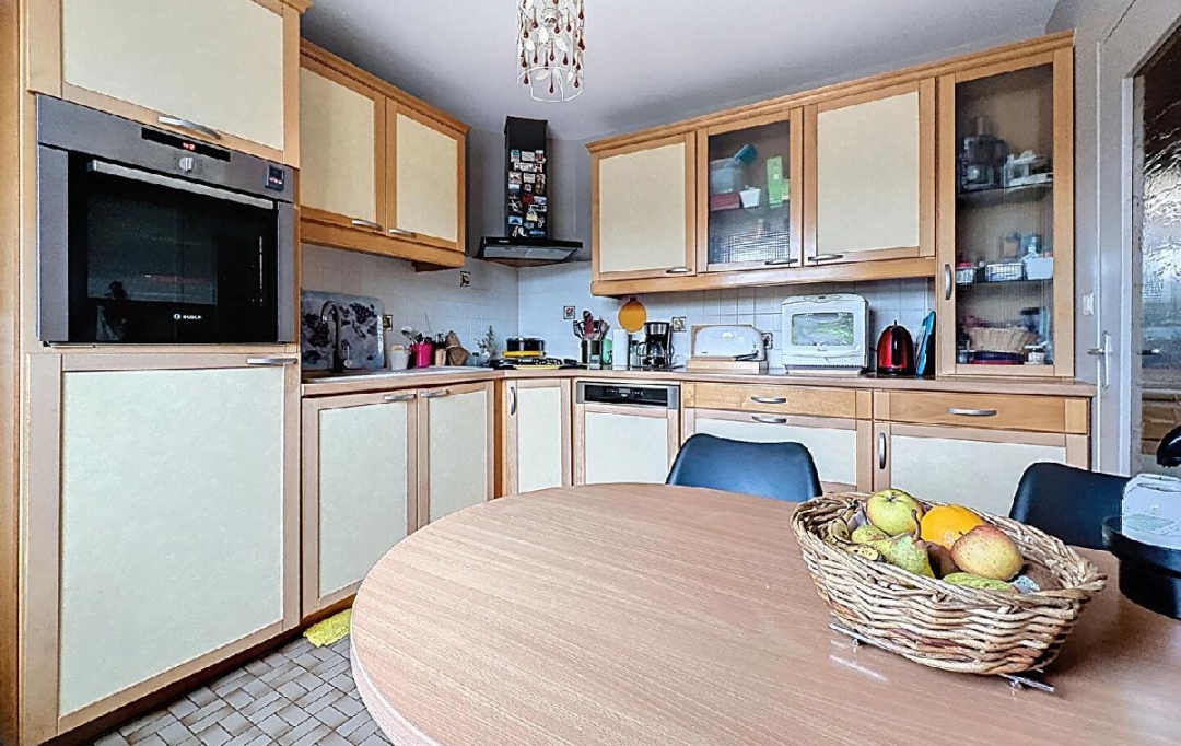 DYNAMIC IMMOBILIER : Maison / Villa | SAINT-MARTIN-BELLE-ROCHE (71118) | 101 m2 | 250 000 € 