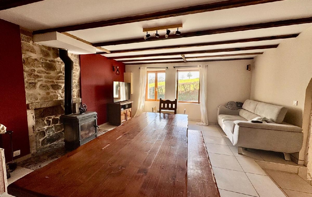 DYNAMIC IMMOBILIER : House | AIGUEPERSE (69790) | 143 m2 | 185 000 &euro; 