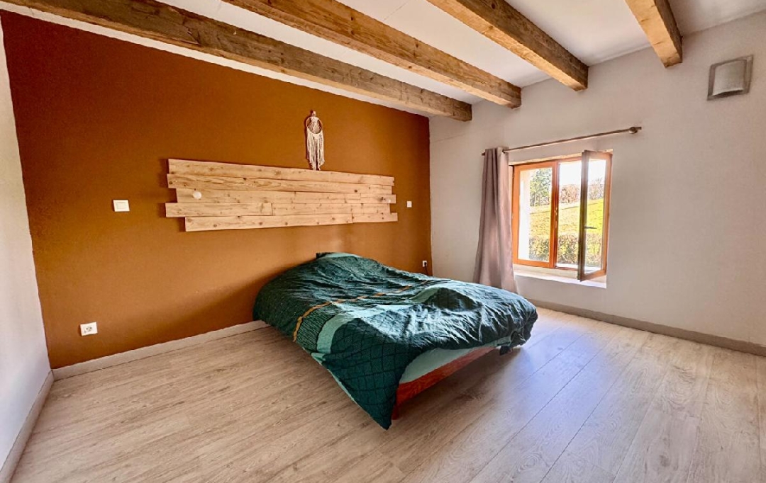 DYNAMIC IMMOBILIER : House | AIGUEPERSE (69790) | 143 m2 | 185 000 &euro; 