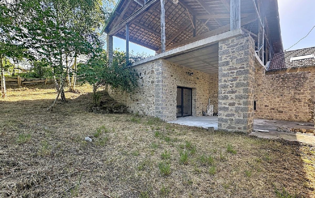 DYNAMIC IMMOBILIER : House | DEUX-GROSNES (69860) | 147 m2 | 262 000 &euro; 