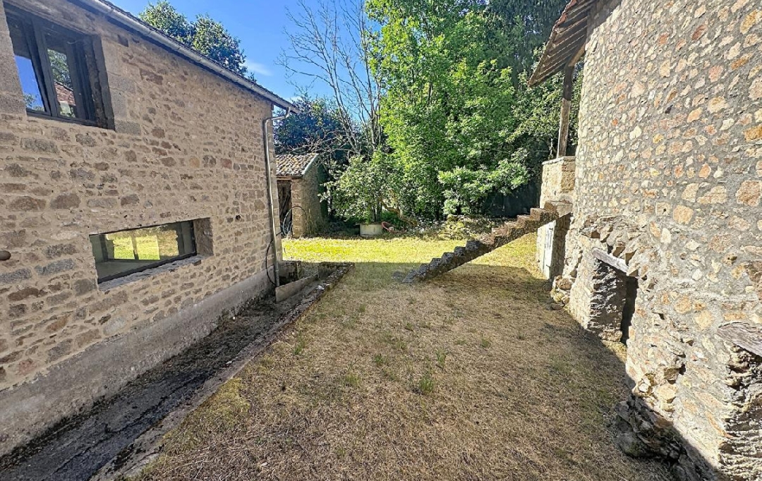 DYNAMIC IMMOBILIER : House | DEUX-GROSNES (69860) | 147 m2 | 262 000 &euro; 